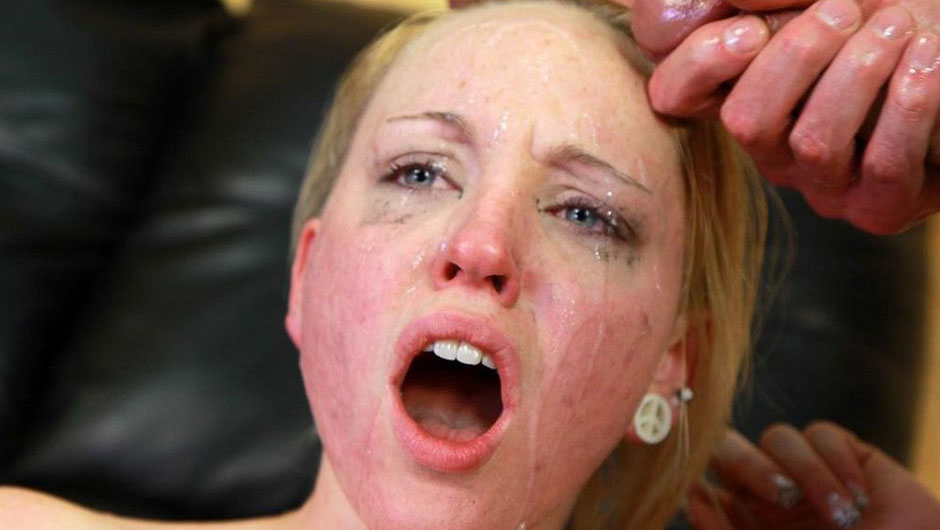 Face Fucking Caroline Cross